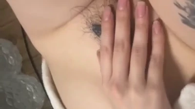 보지 위에 남친 이름 문신으로 새긴 마루넴 1 02